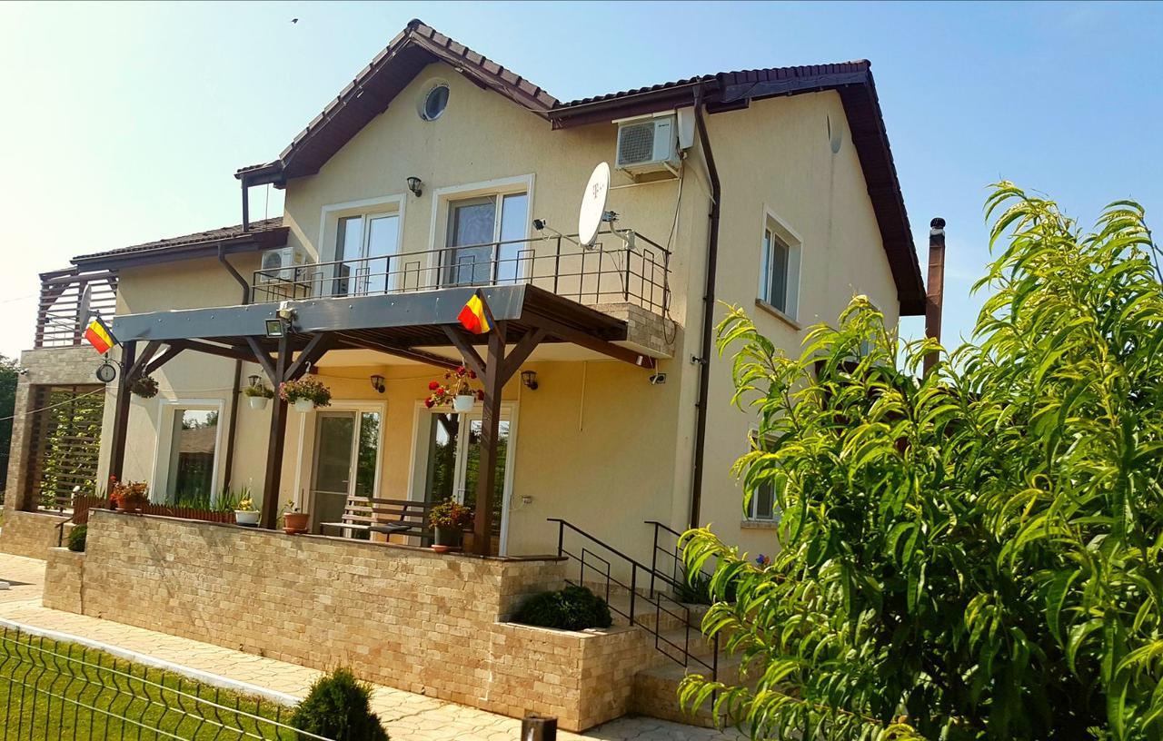 Mereni  Nobless Villa מראה חיצוני תמונה