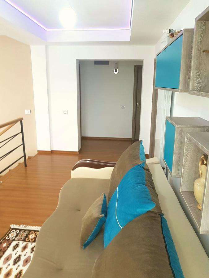 Mereni  Nobless Villa מראה חיצוני תמונה