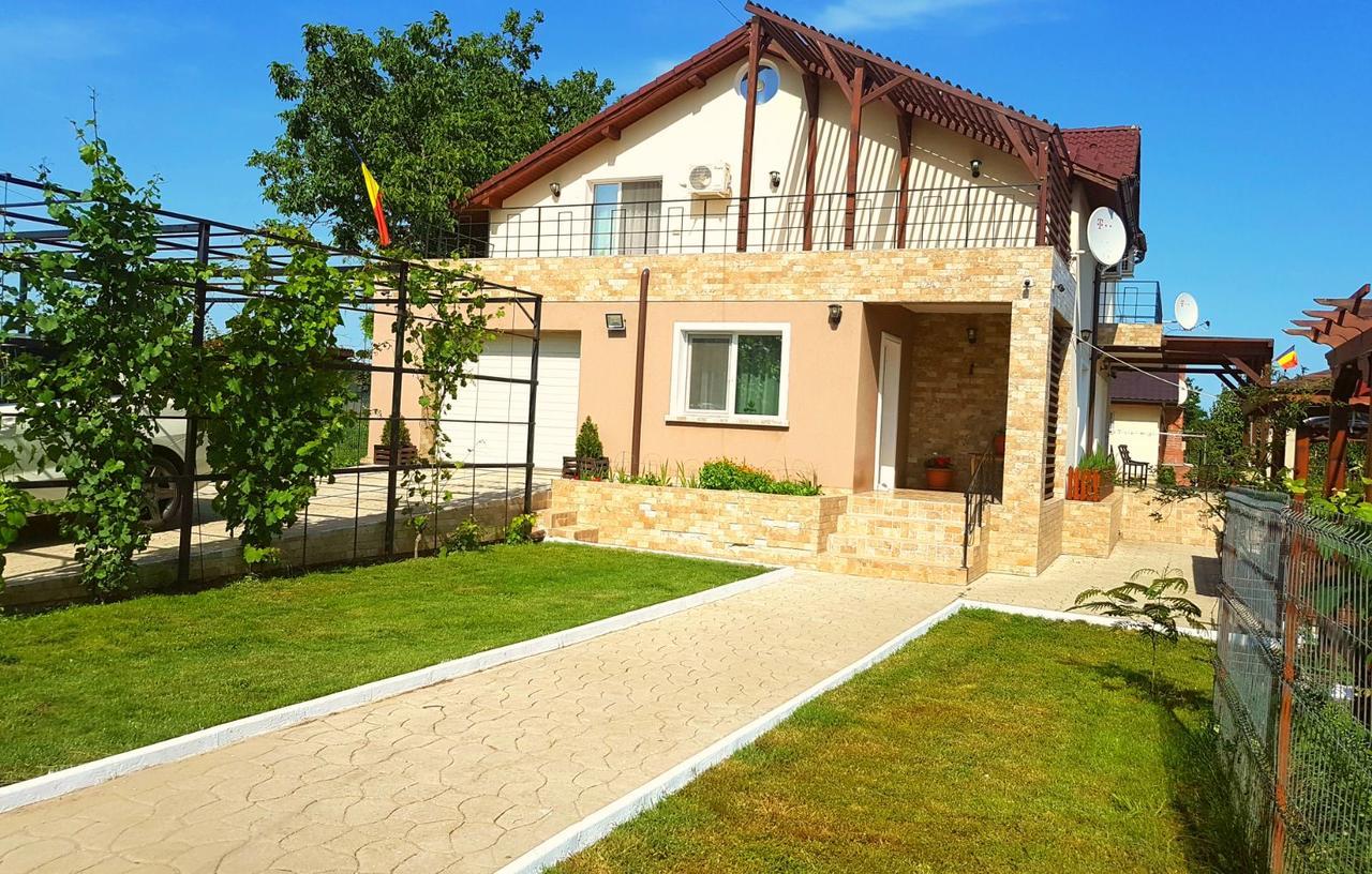 Mereni  Nobless Villa מראה חיצוני תמונה